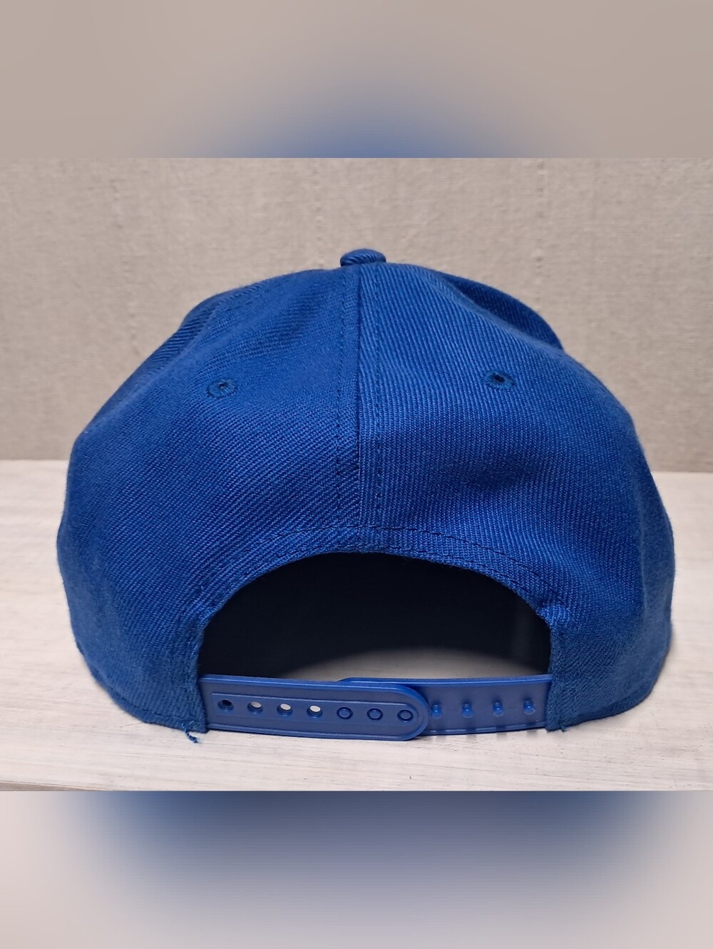 Embroidered Snap Back OS - Picture 5 of 7